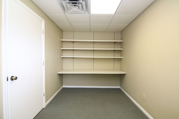 1017 W South St, Alvin, TX 77511